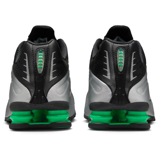 Nike Shox R4